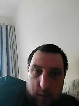 Snapshot of HE-M123 chatting on 12.24.24 HE-M123 online show from 12.24.24