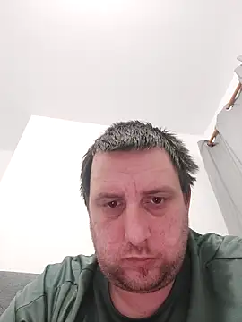 Snapshot of HE-M123 chatting on 02.14.26 HE-M123 online show from 02.14.26