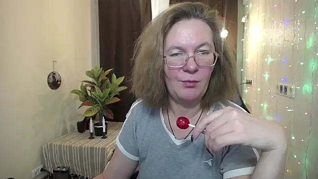 HolyMilfa online show from 01.26.25