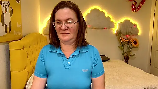 HolyMilfa online show from 02.02.25