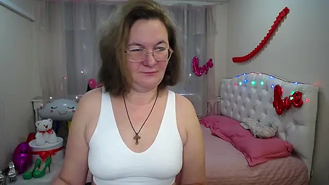 HolyMilfa online show from 02.16.25