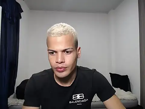 SWEET MIGUEL online show from 11.12.25