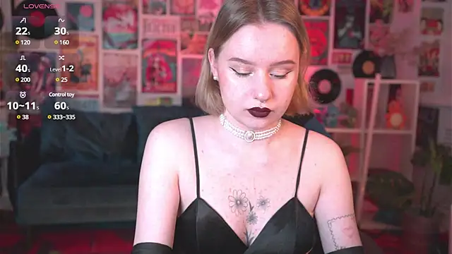 AdeleLoomis online show from 03.05.25
