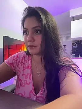 Snapshot of pamelajons_ chatting on 11.27.25 pamelajons online show from 11.27.25