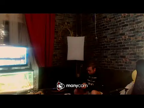 Snapshot of mikeythebestsucker chatting on 03.12.25 mikeythebestsucker online show from 03.12.25