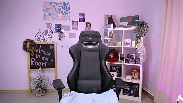 MelissaLovvv online show from 12.31.24