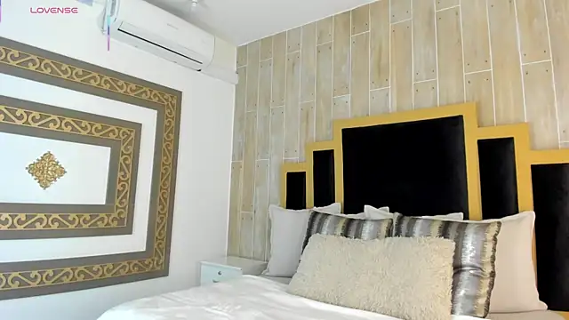 AriaFoster online show from 11.01.25