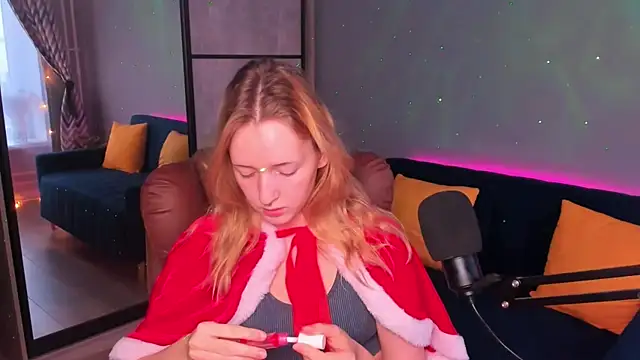 OddlyFamiliar online show from 12.23.24