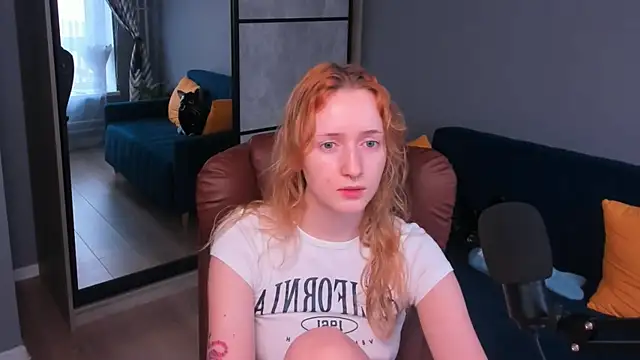 OddlyFamiliar online show from 02.13.25
