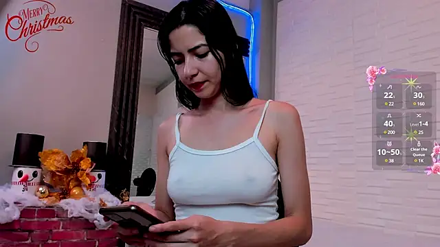sweetieandjuicyy online show from 12.18.24