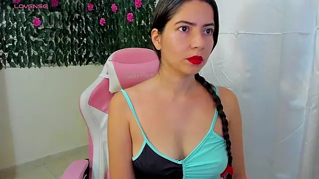 Snapshot of sweetieandjuicyy chatting on 09.23.25 sweetieandjuicyy online show from 09.23.25