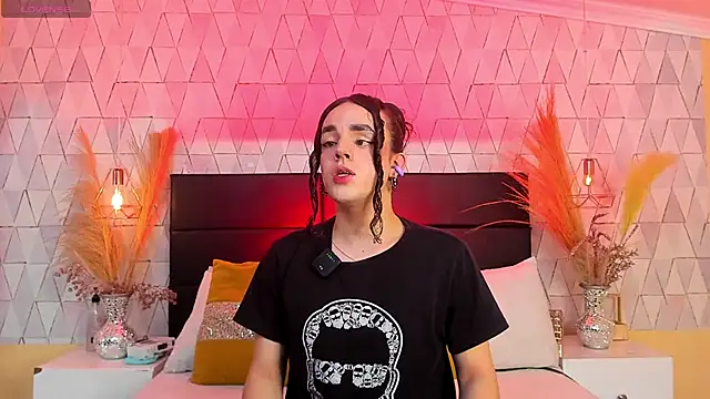 JustinePerry online show from 03.20.26