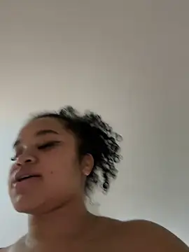 Lucy wilson5 online show from 12.14.24