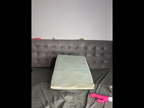 ScarletVelvetX online show from 03.04.26