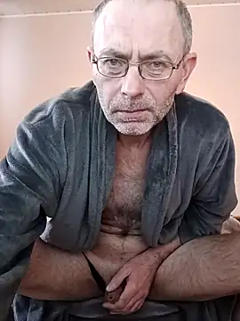 BesterJunge45 online show from 02.18.25