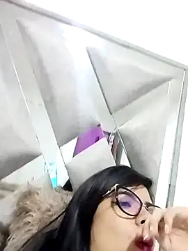 evelingjoyy online show from 12.19.25