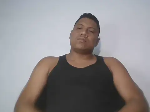 Snapshot of latinblack01 chatting on 10.28.25 latinblack01 online show from 10.28.25