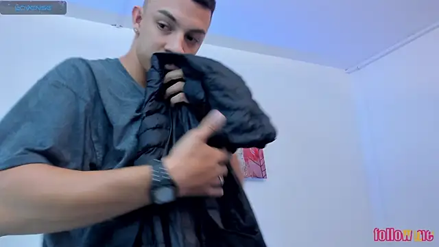 Samuel Up online show from 10.12.25