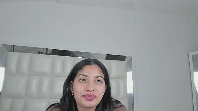 Alhana pulido online show from 10.02.25