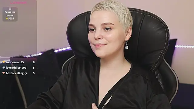 LikaBerry1 online show from 12.11.24