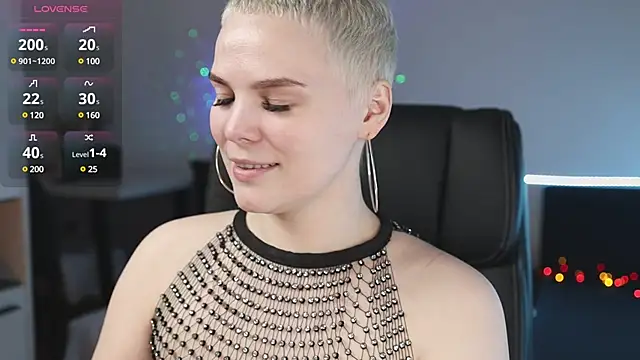 LikaBerry1 online show from 03.05.25