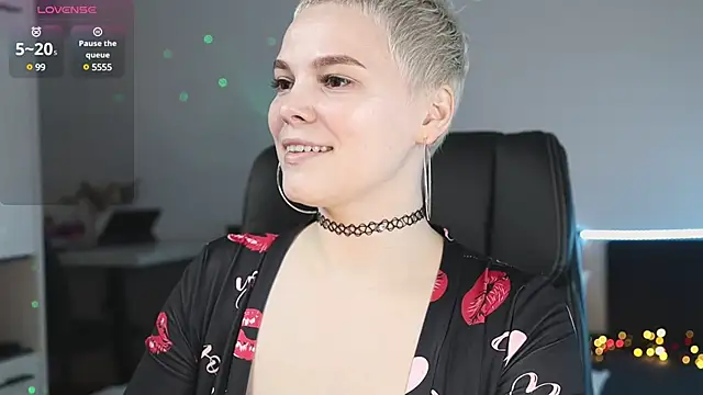 LikaBerry1 online show from 03.12.25