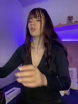 Snapshot of angel_natural chatting on 12.29.24 angel natural online show from 12.29.24