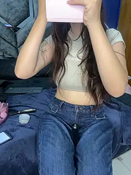 Snapshot of angel_natural chatting on 02.11.25 angel natural online show from 02.11.25