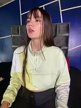 Snapshot of angel_natural chatting on 03.20.25 angel natural online show from 03.20.25