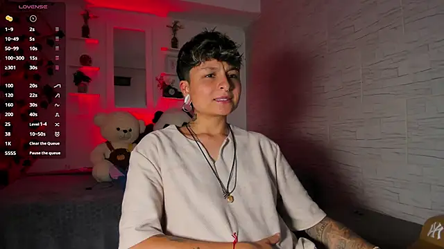 ZuryRamirez  online show from 09.17.25