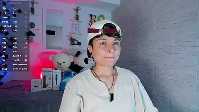 Snapshot of ZuryRamirez_ chatting on 10.05.25 ZuryRamirez online show from 10.05.25