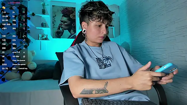 Snapshot of ZuryRamirez_ chatting on 11.02.25 ZuryRamirez online show from 11.02.25