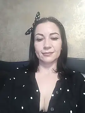 FireLily332 online show from 01.26.25