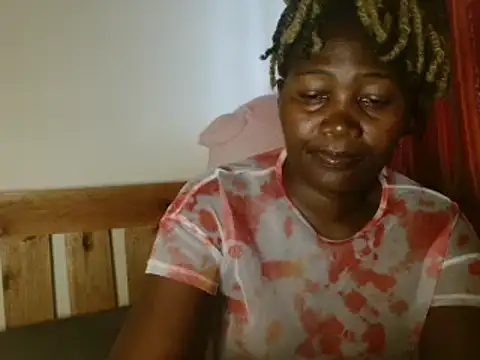 Snapshot of Sexxy_prity25 chatting on 02.13.25 Sexxy prity25 online show from 02.13.25