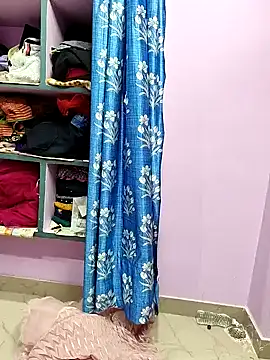 Snapshot of Vaishali90 chatting on 12.13.24 Vaishali90 online show from 12.13.24