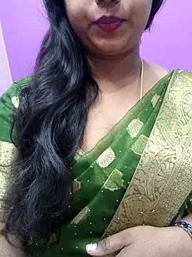 Snapshot of Vaishali90 chatting on 02.18.25 Vaishali90 online show from 02.18.25