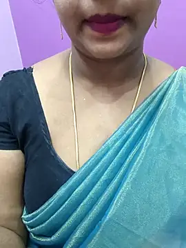 Snapshot of Vaishali90 chatting on 02.19.25 Vaishali90 online show from 02.19.25