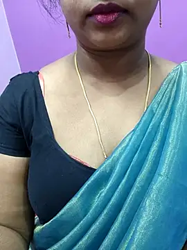 Snapshot of Vaishali90 chatting on 02.19.25 Vaishali90 online show from 02.19.25