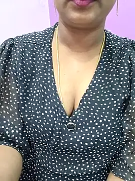 Snapshot of Vaishali90 chatting on 03.05.25 Vaishali90 online show from 03.05.25