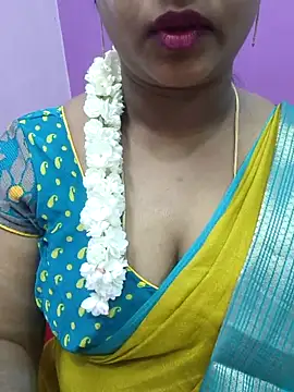 Snapshot of Vaishali90 chatting on 03.17.25 Vaishali90 online show from 03.17.25