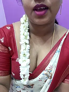 Snapshot of Vaishali90 chatting on 03.18.25 Vaishali90 online show from 03.18.25