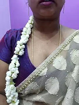 Snapshot of Vaishali90 chatting on 03.22.25 Vaishali90 online show from 03.22.25
