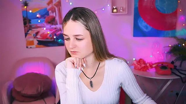 DeboraLarson online show from 12.10.24