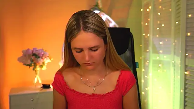 DeboraLarson online show from 03.29.26