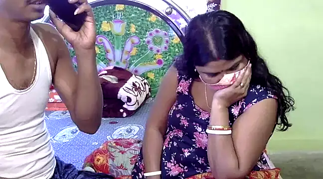 Snapshot of Couple_For_You18 chatting on 12.30.24 Couple For You18 online show from 12.30.24