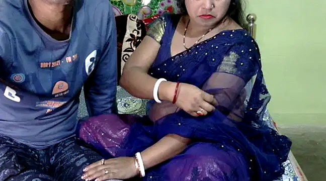 Snapshot of Couple_For_You18 chatting on 01.07.25 Couple For You18 online show from 01.07.25