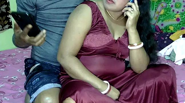 Snapshot of Couple_For_You18 chatting on 02.05.25 Couple For You18 online show from 02.05.25