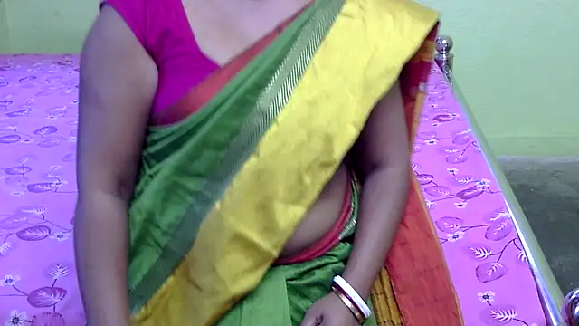 Snapshot of Couple_For_You18 chatting on 03.11.25 Couple For You18 online show from 03.11.25