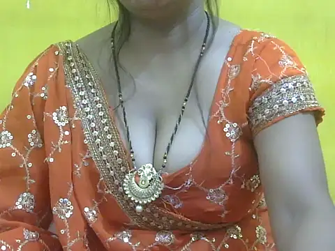 Snapshot of HOT-SEEMAA chatting on 06.07.26 HOT-SEEMAA online show from 06.07.26