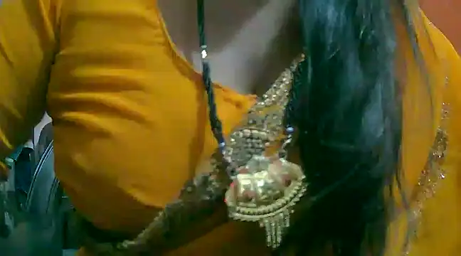 Snapshot of LOVE-SUSHILA chatting on 02.05.25 LOVE-SUSHILA online show from 02.05.25